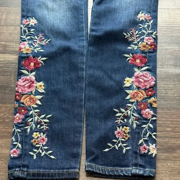 NWT Driftwood Jackie Floral Embroidered Slim Fit High Rise Jeans Sz 24 Bohemian